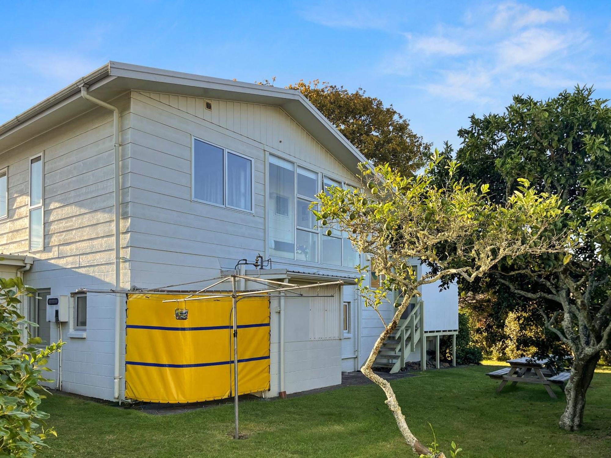 Sybil'S Place Whitianga Exterior photo